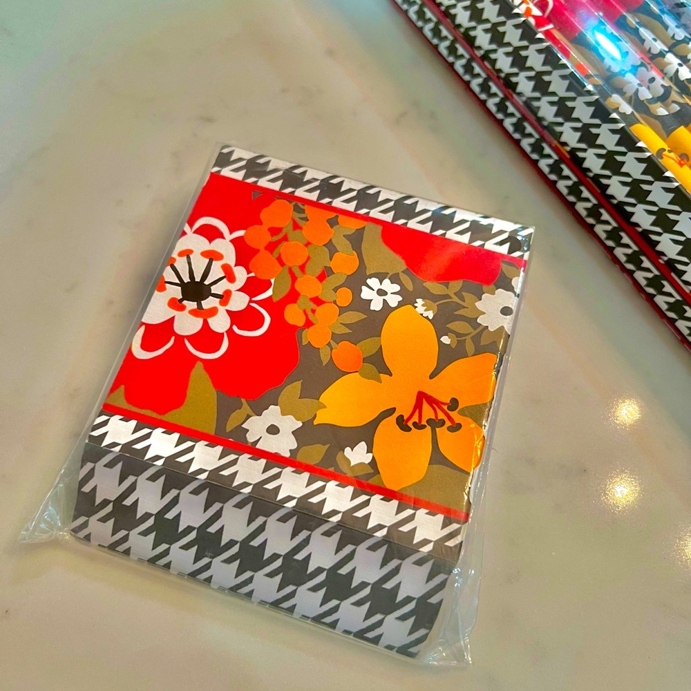 NWT Vera Bradley Notepad in Retired Bittersweet Pattern